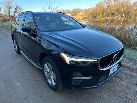 2022 Volvo XC60 B5 Momentum