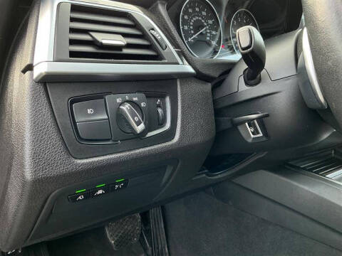 2017 BMW 3 Series 330i xDrive