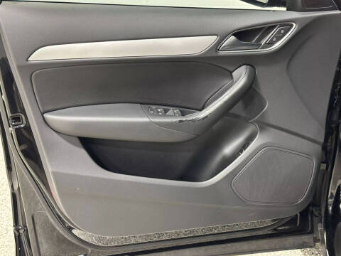 2017 Audi Q3 2.0T quattro Premium