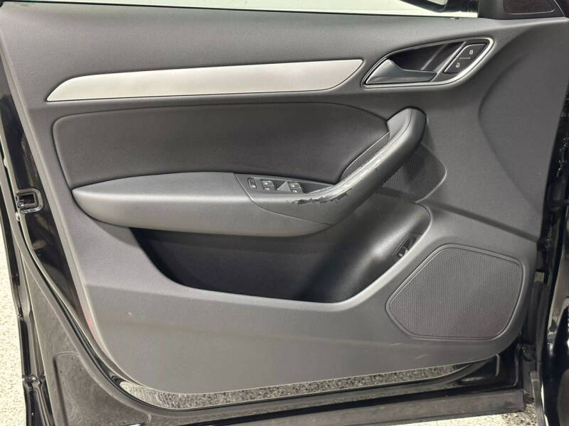 2017 Audi Q3 2.0T quattro Premium