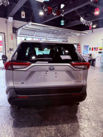 2019 Toyota RAV4 Hybrid LE