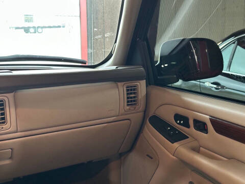 2004 Cadillac Escalade EXT