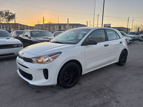 2018 Kia Rio 5-Door LX
