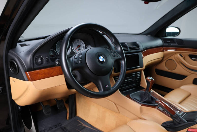 2003 BMW M5