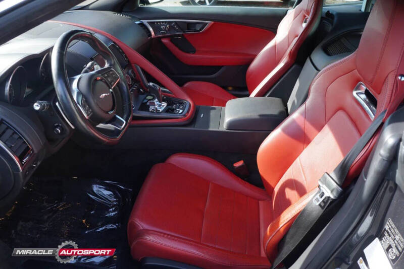 2018 Jaguar F-TYPE R-Dynamic