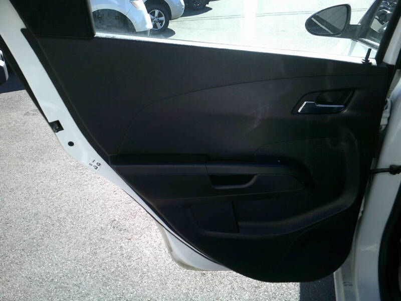 2016 Chevrolet Sonic LT Auto