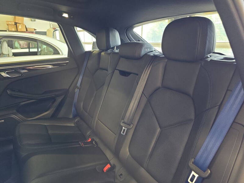 2023 Porsche Macan S