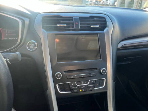 2018 Ford Fusion Energi SE Luxury