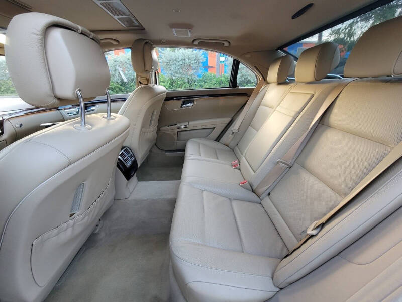 2011 Mercedes-Benz S-Class S 550 4MATIC