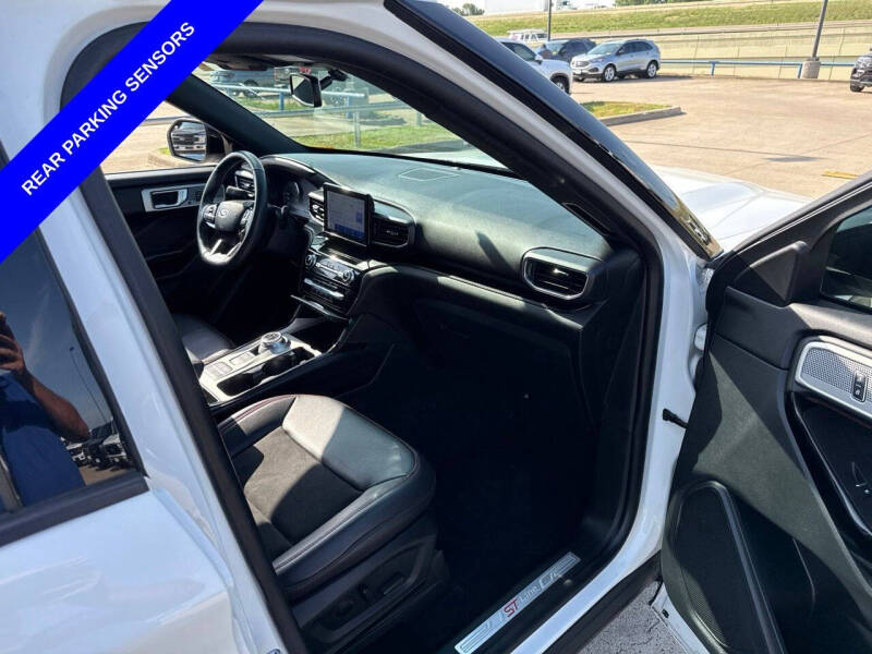 2023 Ford Explorer ST-Line