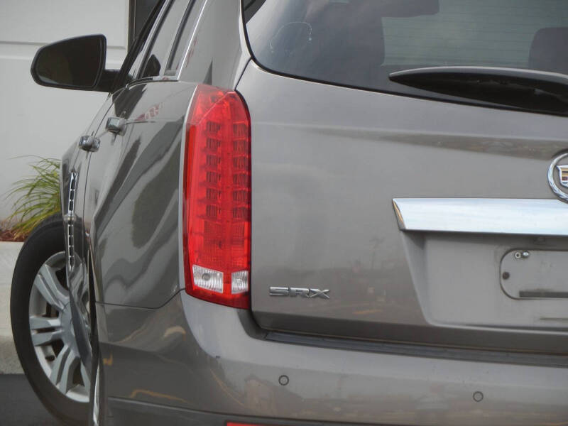 2011 Cadillac SRX Luxury Collection