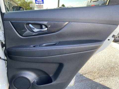 2017 Nissan Rogue SV