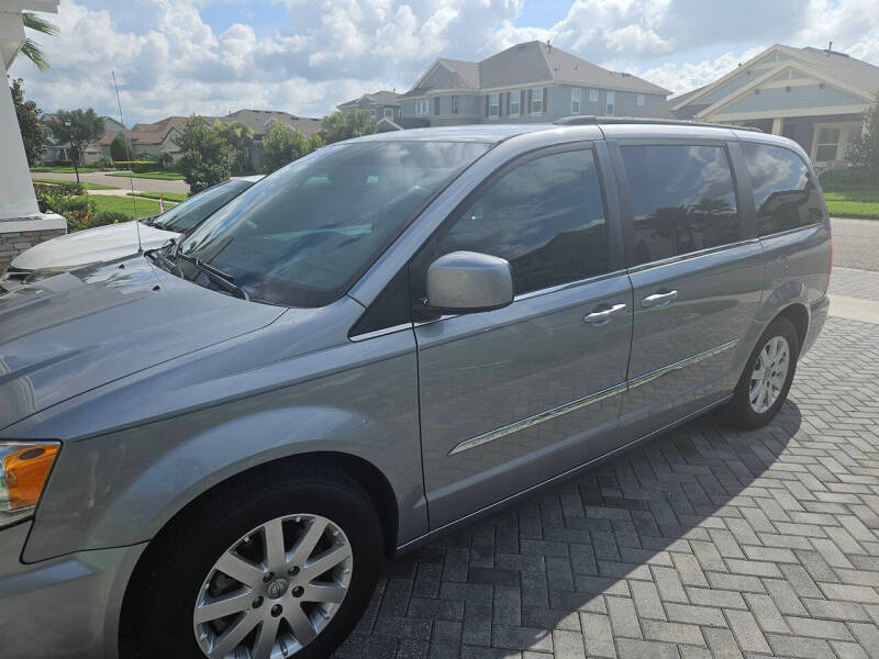 2016 Chrysler Town and Country Touring