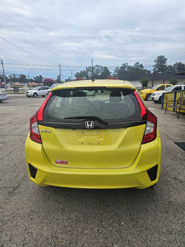 2017 Honda Fit LX photo 5