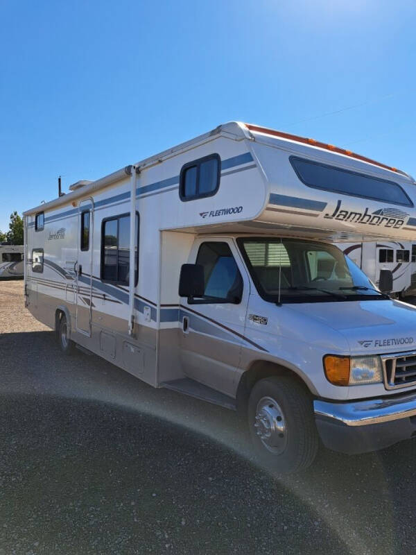 2005 Fleetwood - Sale Pending JAMBOREE BUNKHOUSE for sale at NOCO RV Sales in Loveland CO