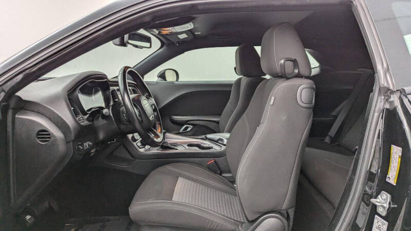 2023 Dodge Challenger SXT