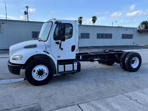 2018 Freightliner M2 106