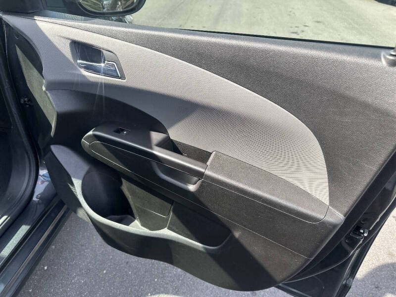 2019 Chevrolet Sonic LT Auto