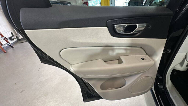 2023 Volvo XC60 B5 Core