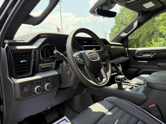 2025 GMC Sierra 1500 AT4X