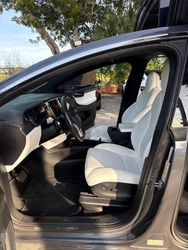 2018 Tesla Model X 75D