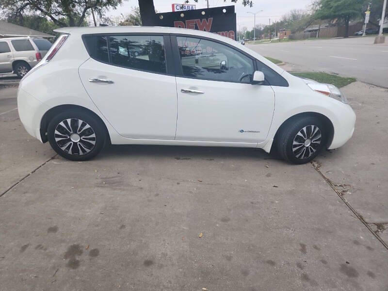 2014 Nissan LEAF SV
