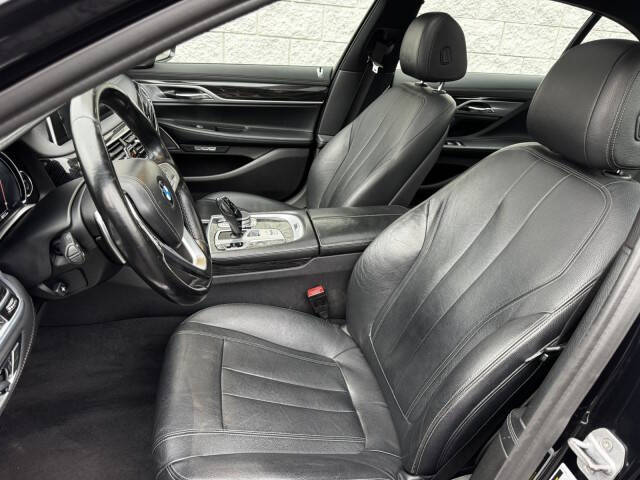 2017 BMW 7 Series 740i