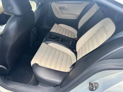 2010 Volkswagen CC Sport