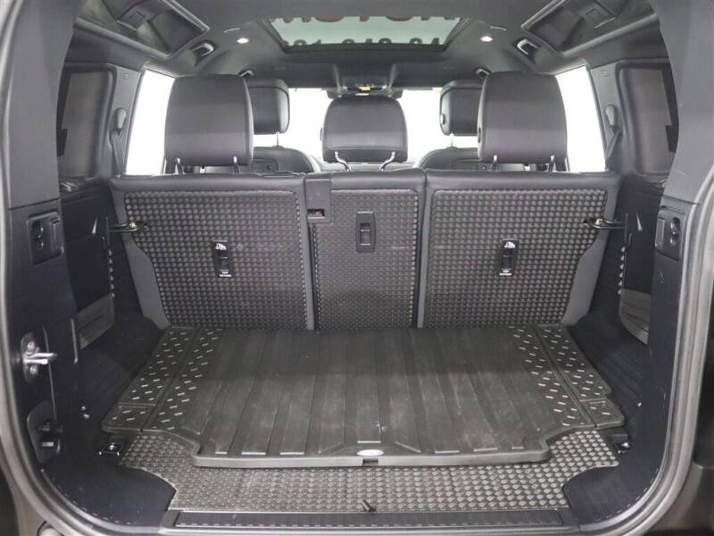 2022 Land Rover Defender 110 X-Dynamic HSE