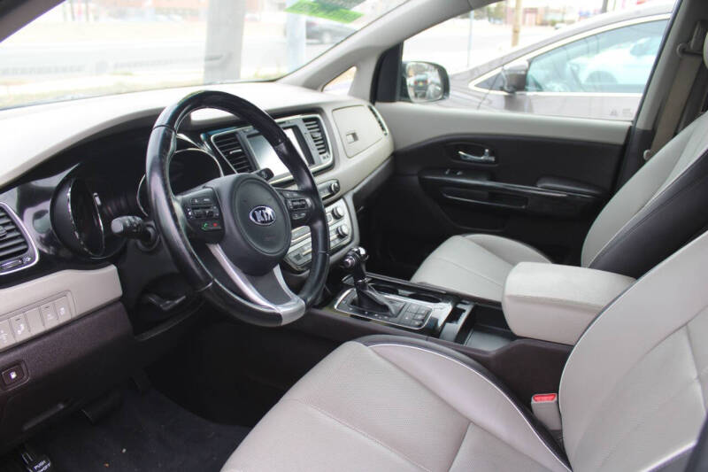 2016 Kia Sedona Limited