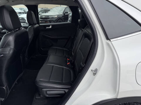 2024 Ford Escape Platinum