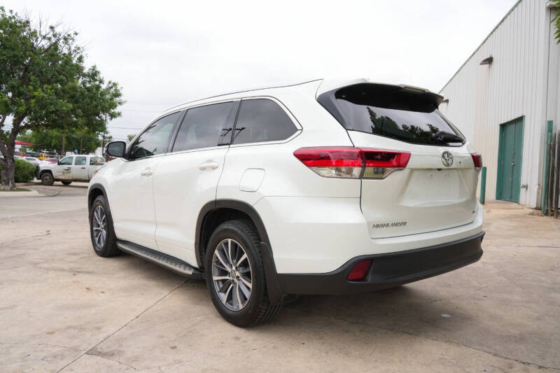 2017 Toyota Highlander XLE