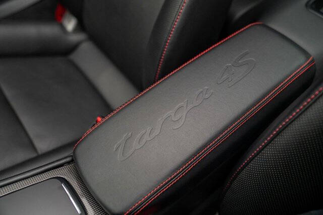2018 Porsche 911 28