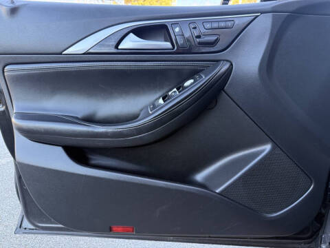 2018 Infiniti QX30 Premium