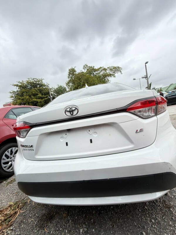 2020 Toyota Corolla LE