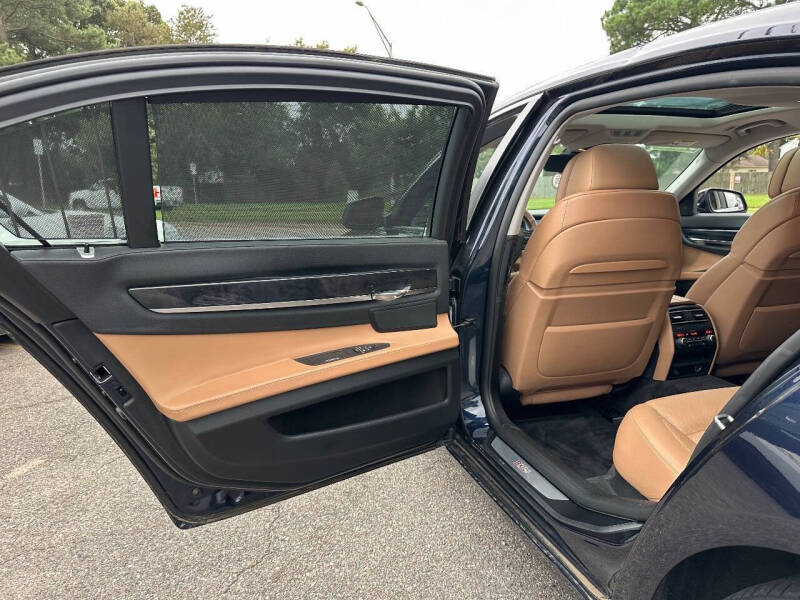 2010 BMW 7 Series 750Li xDrive