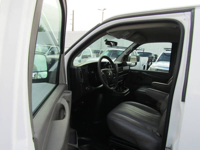 2014 Chevrolet Express Cargo Work Van photo 11