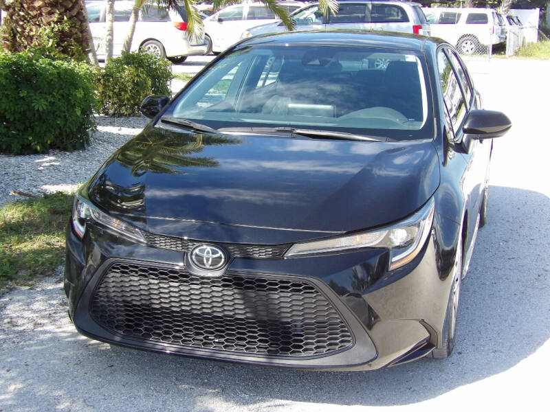 Used 2021 Toyota Corolla LE with VIN 5YFEPMAE4MP256785 for sale in Fort Myers, FL