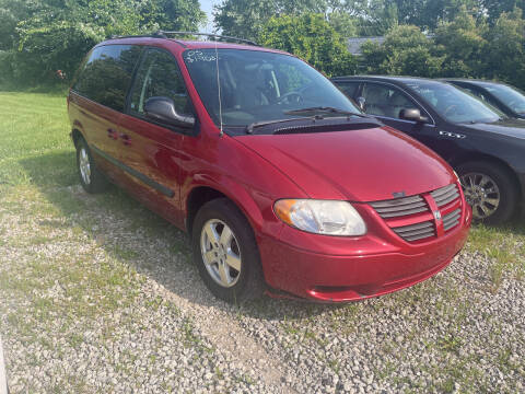 2005 Dodge Caravan for sale at HEDGES USED CARS in Carleton MI