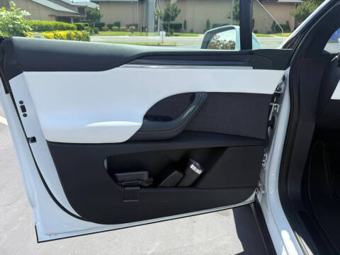 2022 Tesla Model X Plaid