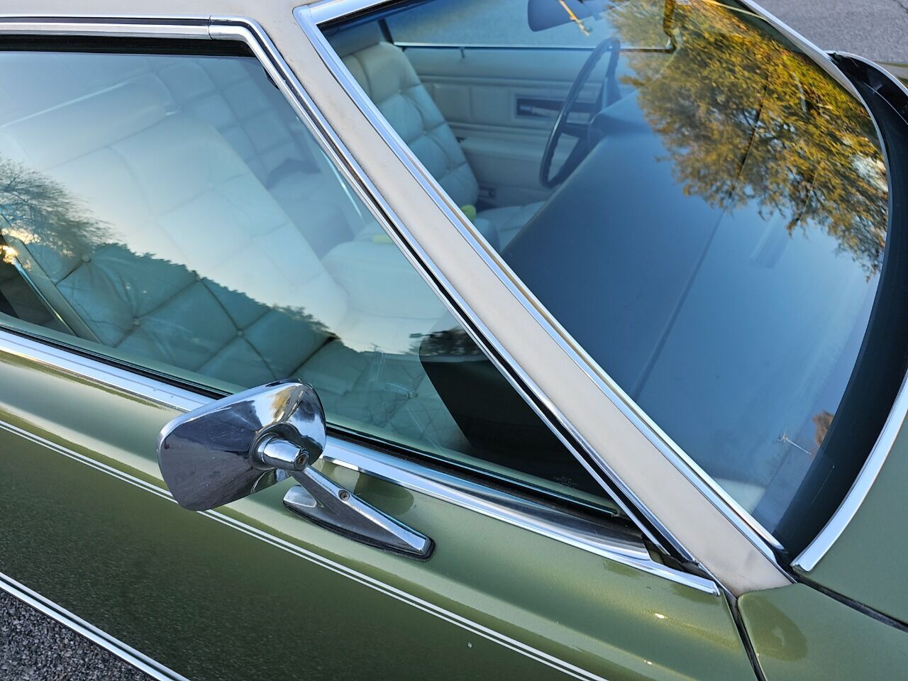 1972 Lincoln Mark IV 20