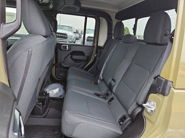 2025 Jeep Gladiator Sport S