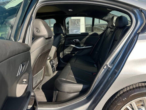 2023 BMW 3 Series 330i