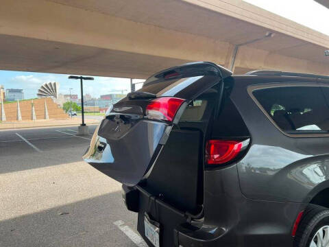 2019 Chrysler Pacifica Touring L