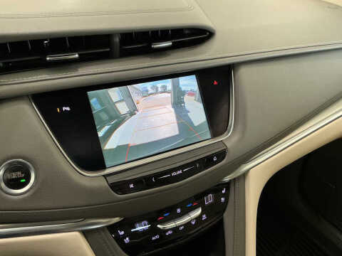 2018 Cadillac XT5 Premium Luxury