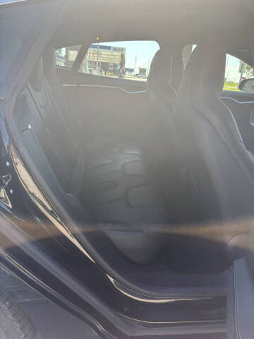 2016 Tesla Model S 90D