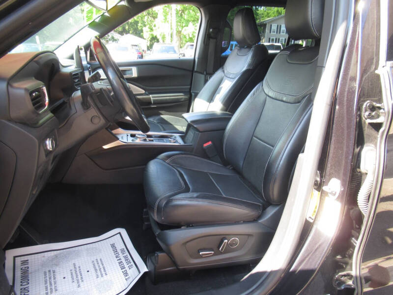 2020 Ford Explorer