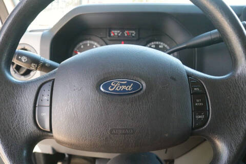 2014 Ford E-Series E-350 SD XLT