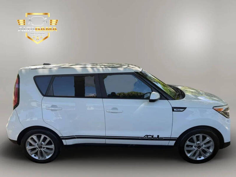 2019 Kia Soul +