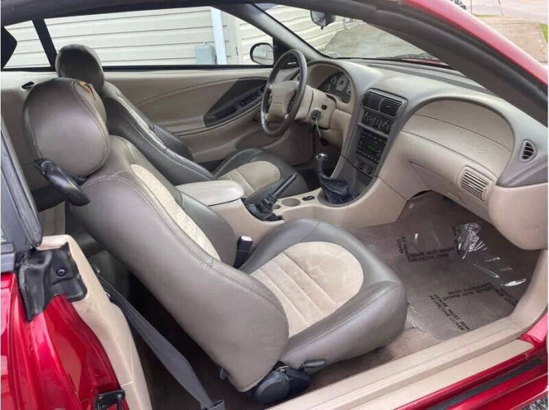 2001 Ford Mustang SVT Cobra